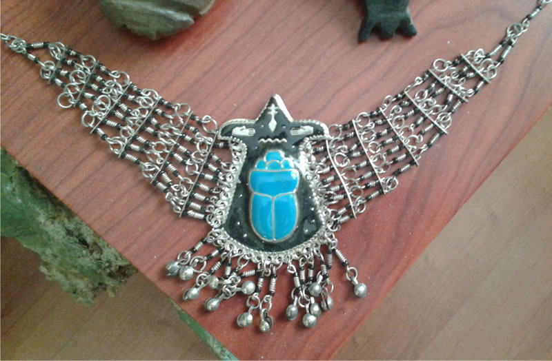 MAYIYAHO Spille Con Scarabeo Smaltato Per Donna Uomo Moda Carina Spilla Insetto Insetto Spille 2 Colori Accessori Per Abbigliamento In Stile Classico Regalo - Foto 8